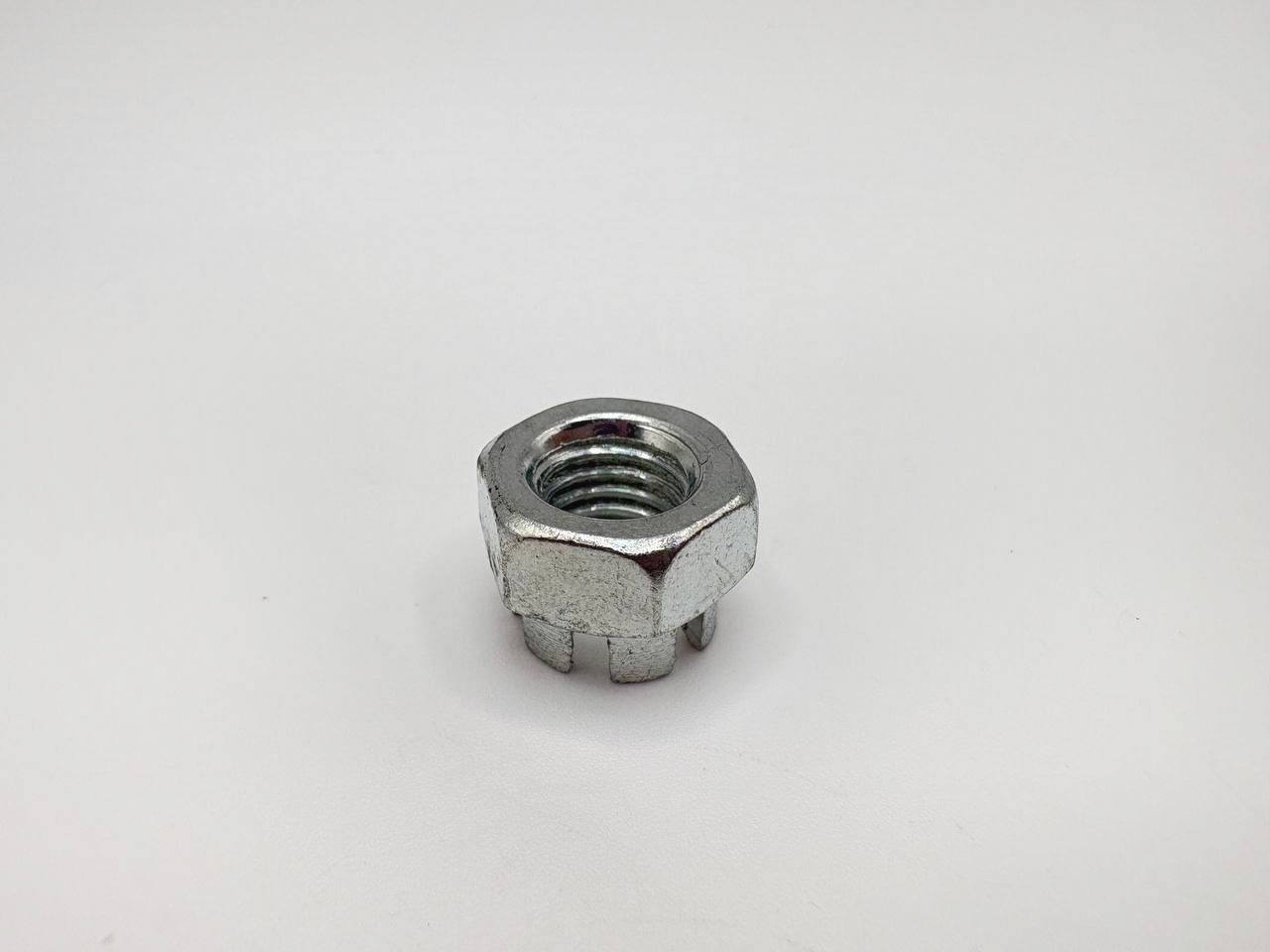 Гайка м10х1,5 Урал генератора крупн. резьба (на китайский якорь)